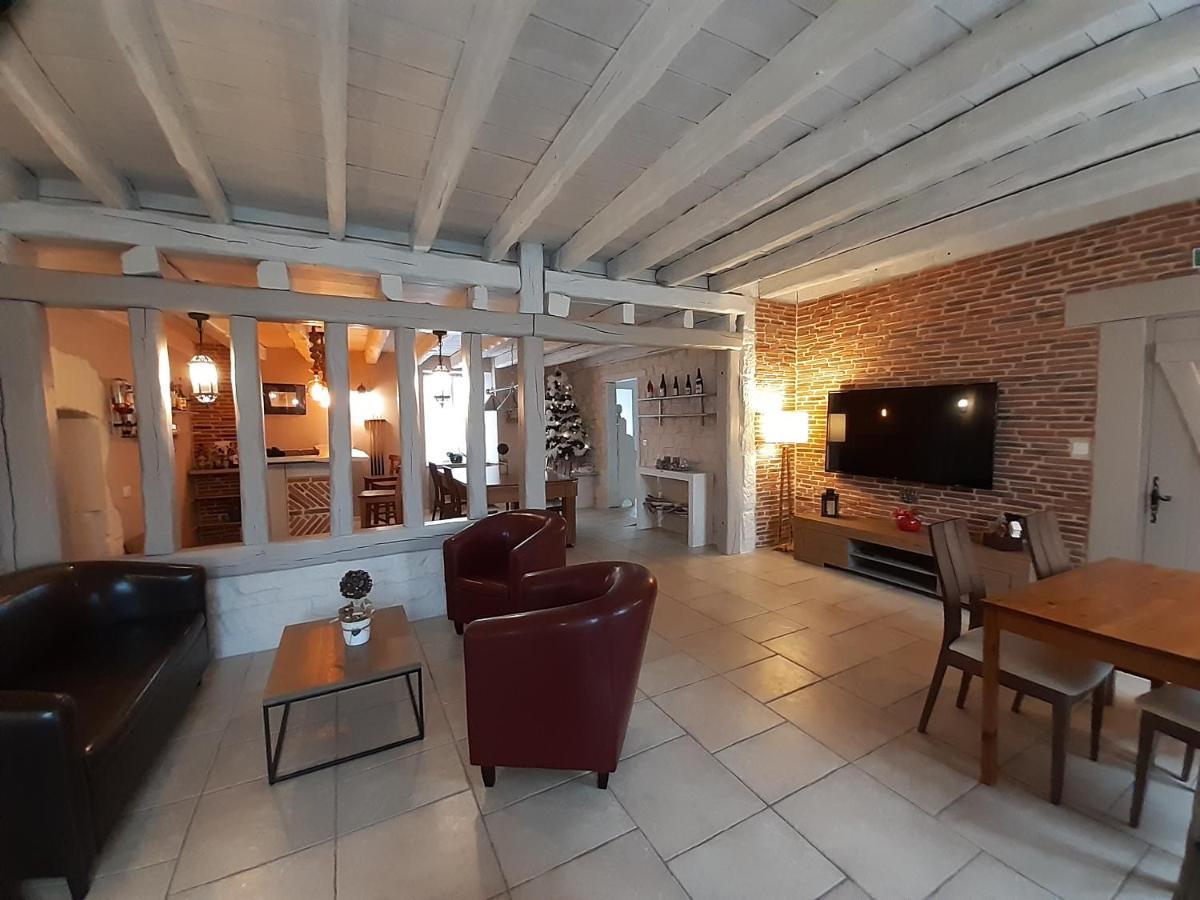 Le Domaine Des Papillons Hotel Beaujeu-Saint-Vallier-et-Pierrejux ภายนอก รูปภาพ