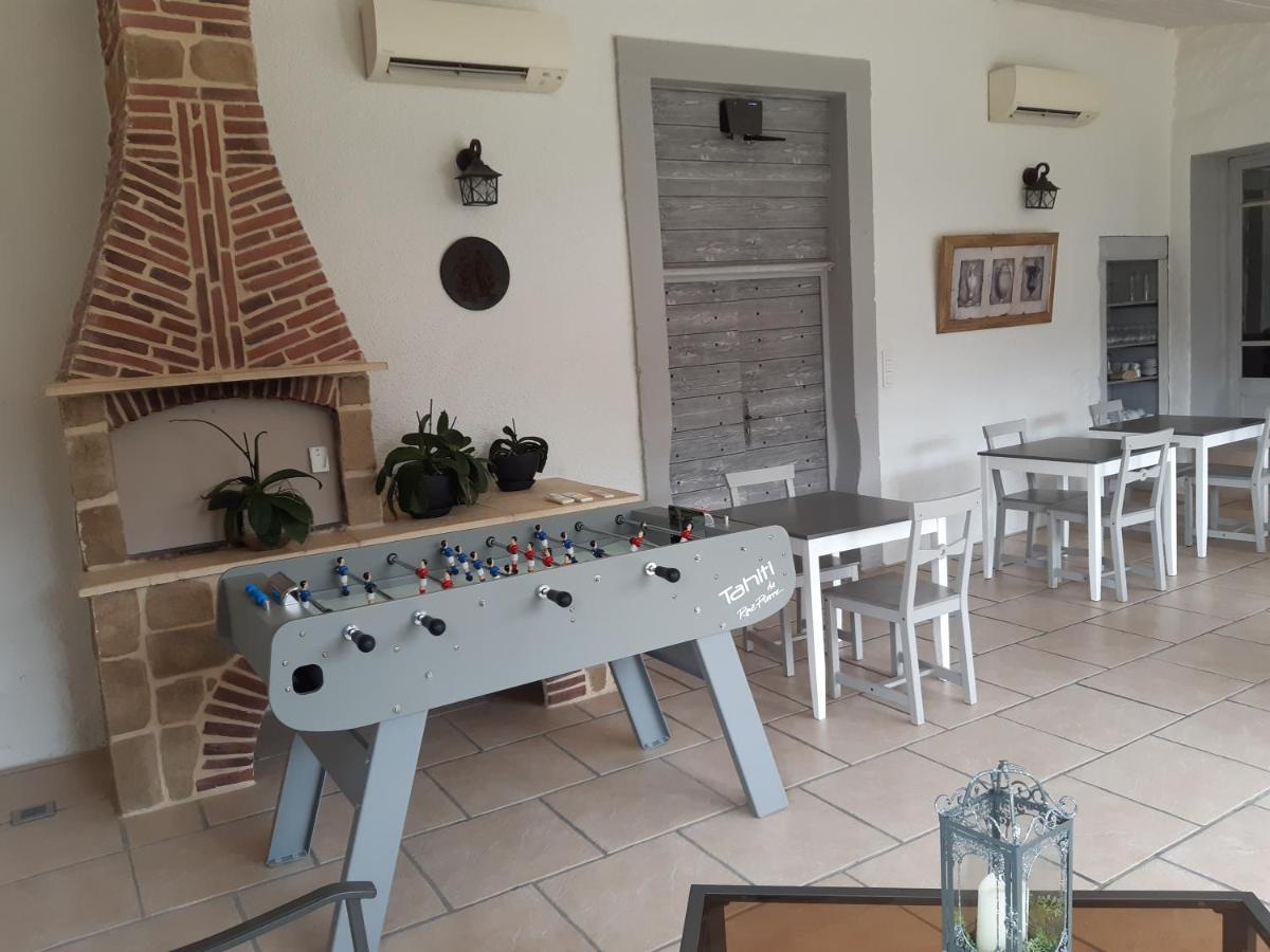 Le Domaine Des Papillons Hotel Beaujeu-Saint-Vallier-et-Pierrejux ภายนอก รูปภาพ