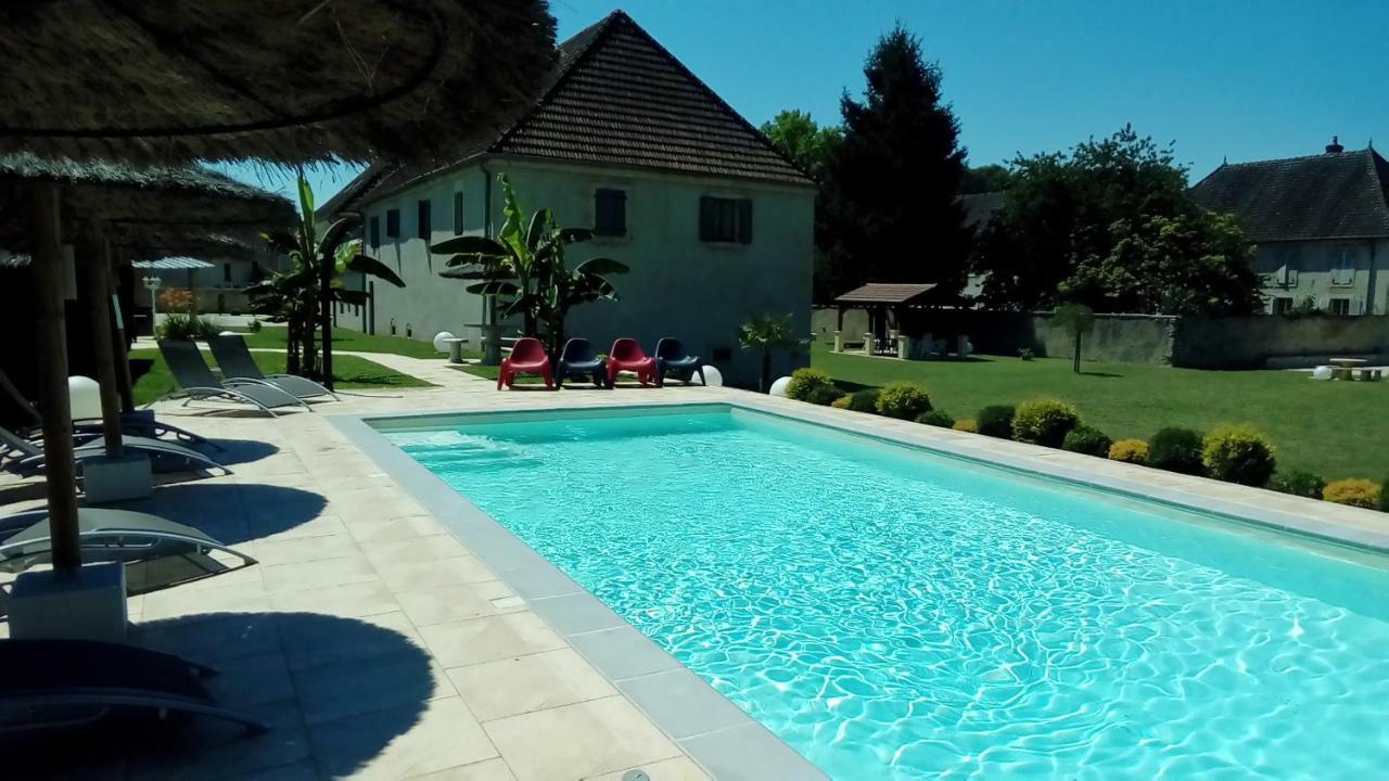 Le Domaine Des Papillons Hotel Beaujeu-Saint-Vallier-et-Pierrejux ภายนอก รูปภาพ